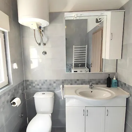 Rico Cosy And Spacious Apartment *